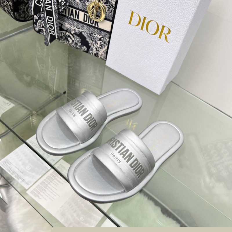 ch**an D*or slippers